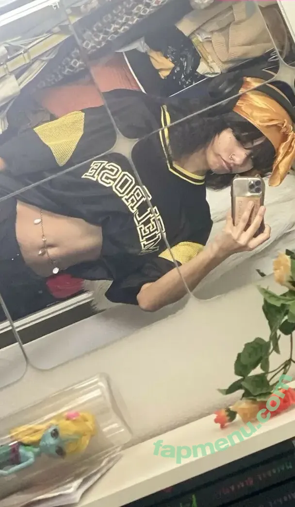 05Sseraphims nude photo #0022 (0.5sseraphim)