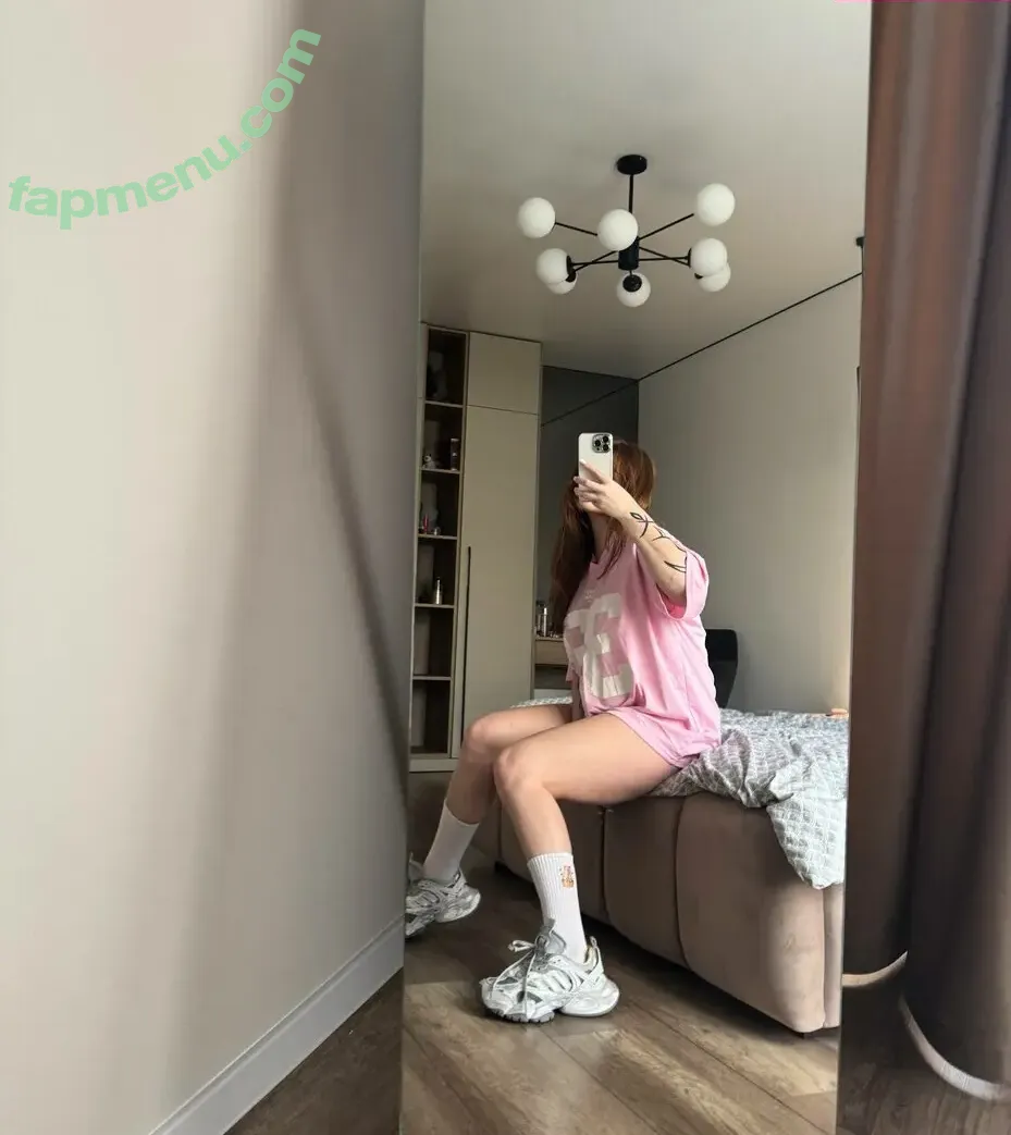 132.dks nude photo #0040 (132.dks)