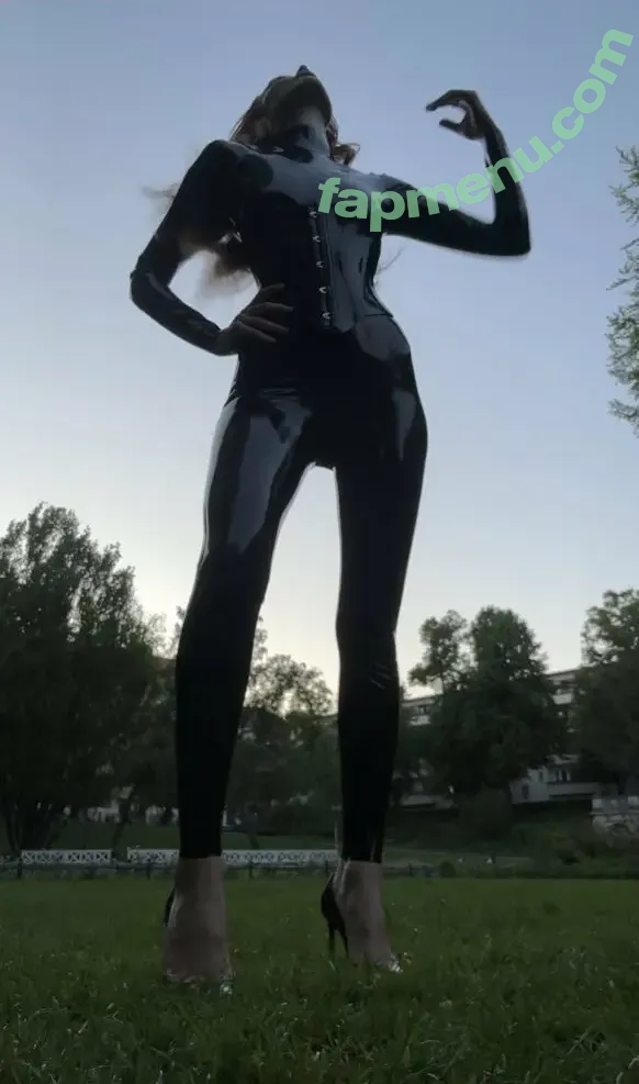1800 Dominatrix nude photo #0010 (1800DOMINATRIX / Alice Liddell)