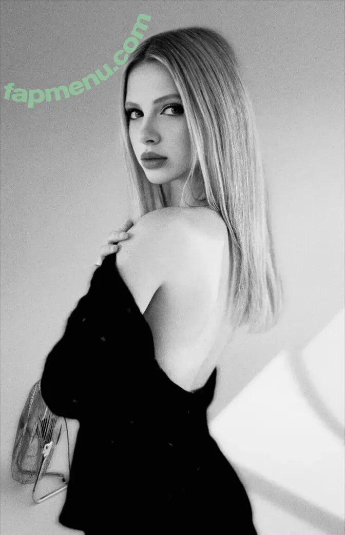 18y.o_anna nude photo #0008 (annaomusic)