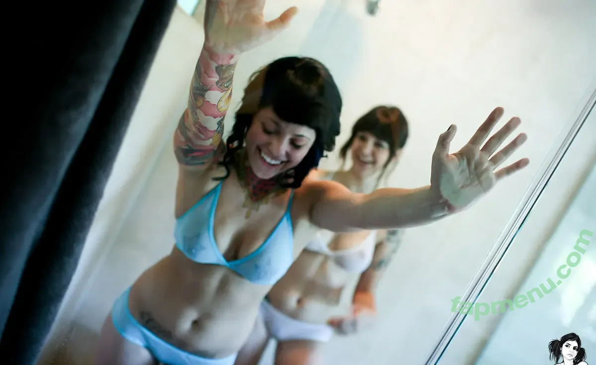 21919 nude photo #4580 (21919)