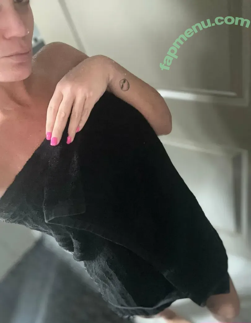 50shadesofrae nude photo #0029 (50shadesofraepod)