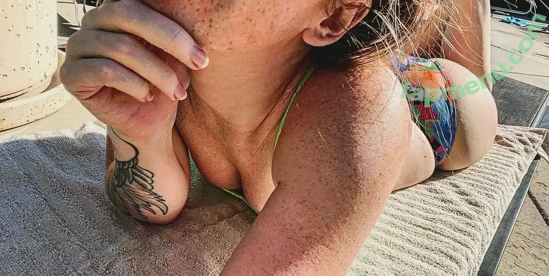 6footfreckles nude photo #0002 (6footfreckles)