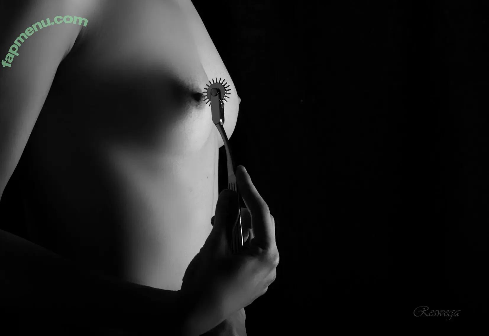 A Little Shibari nude photo #0033 (just_bobbie1 / shibarimei)