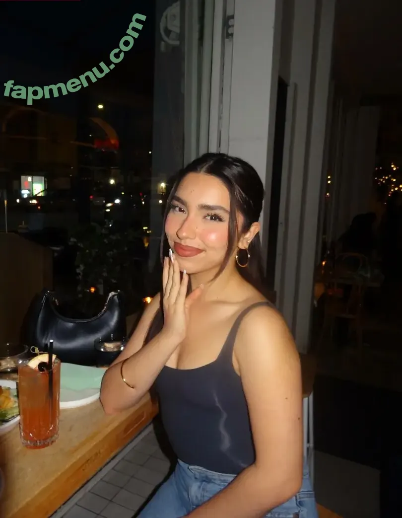aaanaaahi nude photo #0016 (awnahee / kissin2frankocean)
