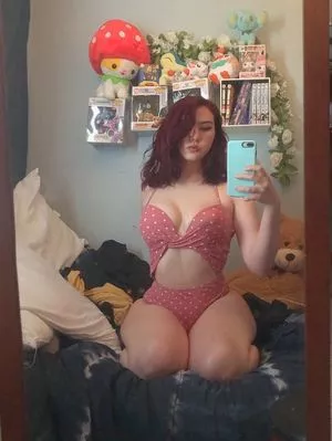Aaebiya nude photo #0001