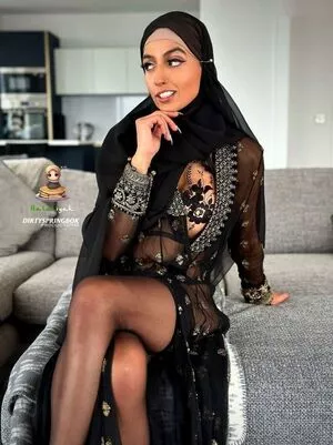 Aaliyah Yasin / _thatbritishcouple / aaliyah.yasin / thatbritishg1rl nude photo #0756