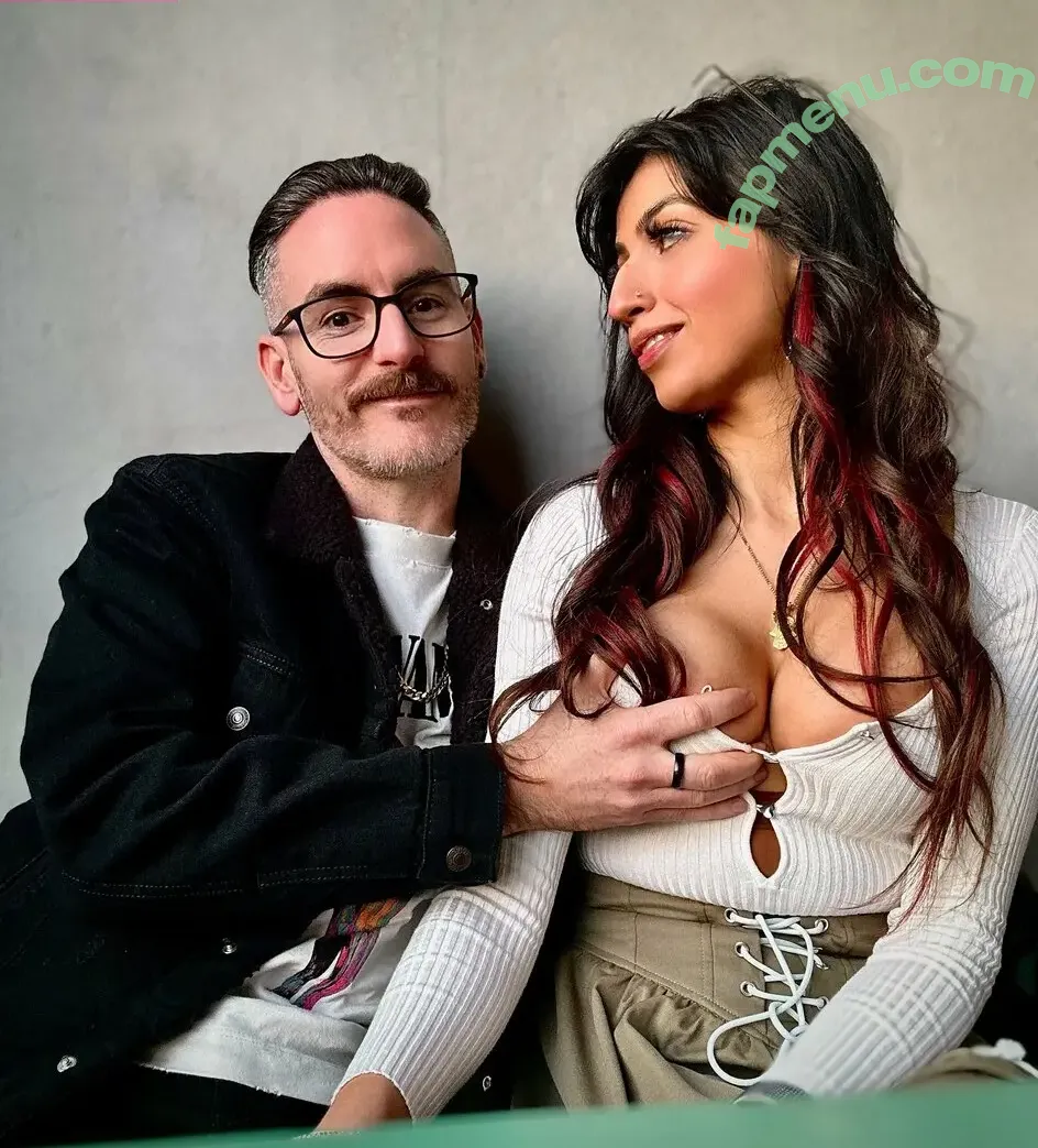 Aaliyah Yasin nude photo #1011 (_thatbritishcouple / aaliyah.yasin / thatbritishg1rl)