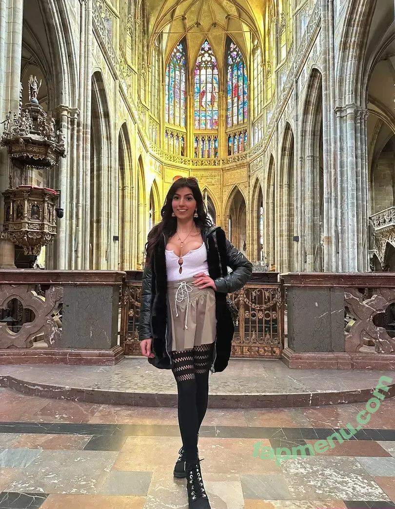 Aaliyah Yasin nude photo #1039 (_thatbritishcouple / aaliyah.yasin / thatbritishg1rl)