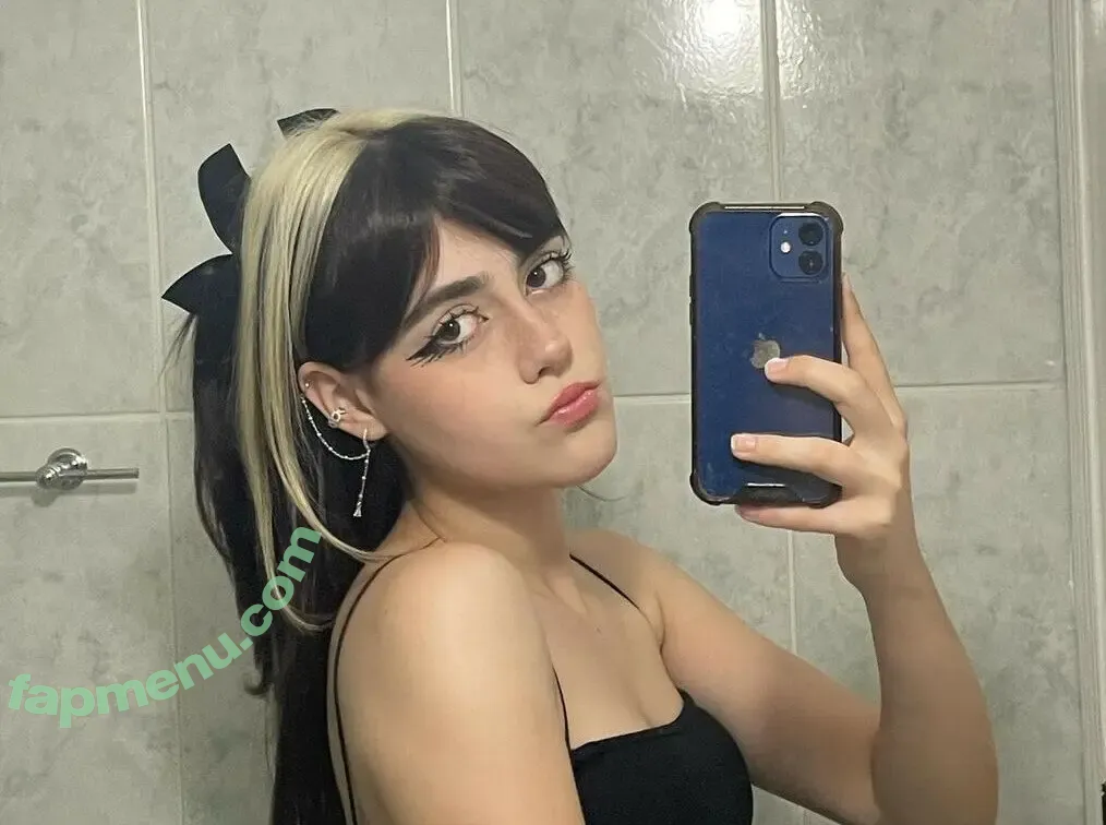 aangelarrochista nude photo #0006 (mrs_arockstar)