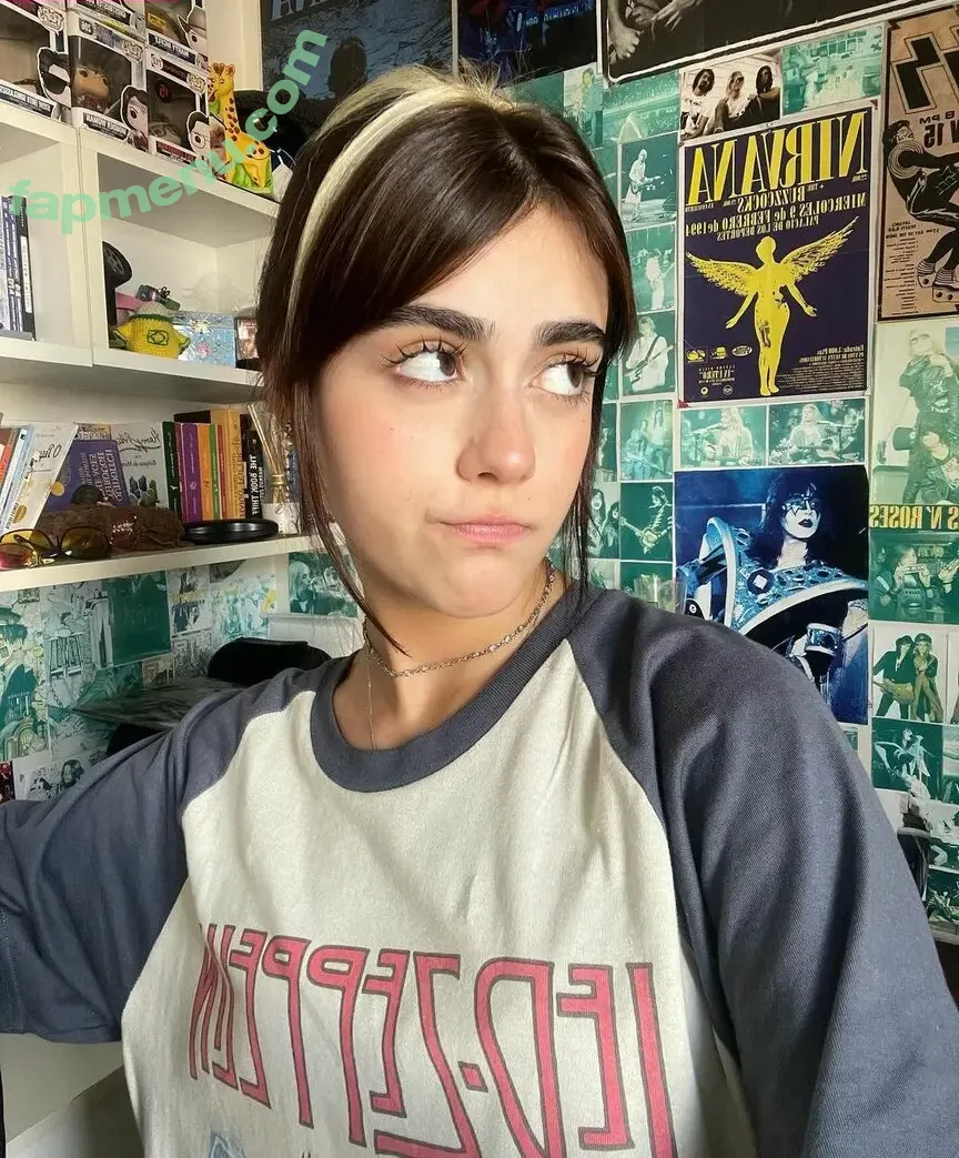 aangelarrochista nude photo #0009 (mrs_arockstar)