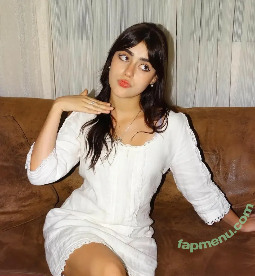 aangelarrochista nude photo #0046 (mrs_arockstar)