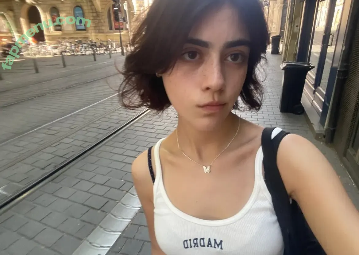aangelarrochista nude photo #0103 (mrs_arockstar)