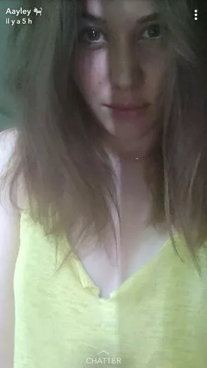 Aayley / French streamer nude photo #0071