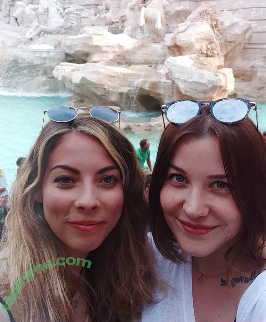 Aayley nude photo #0061 (French streamer)