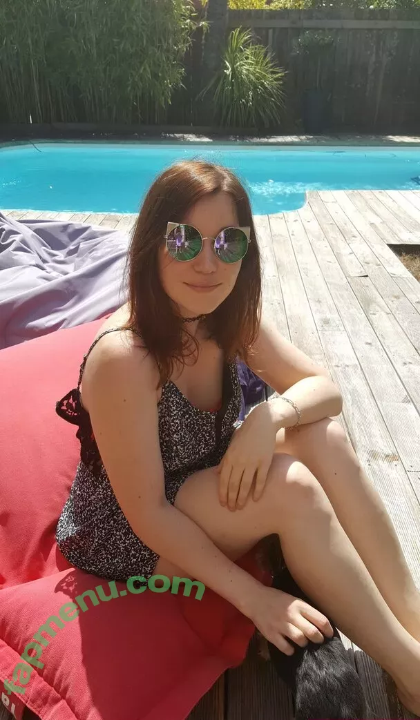 Aayley nude photo #0069 (French streamer)
