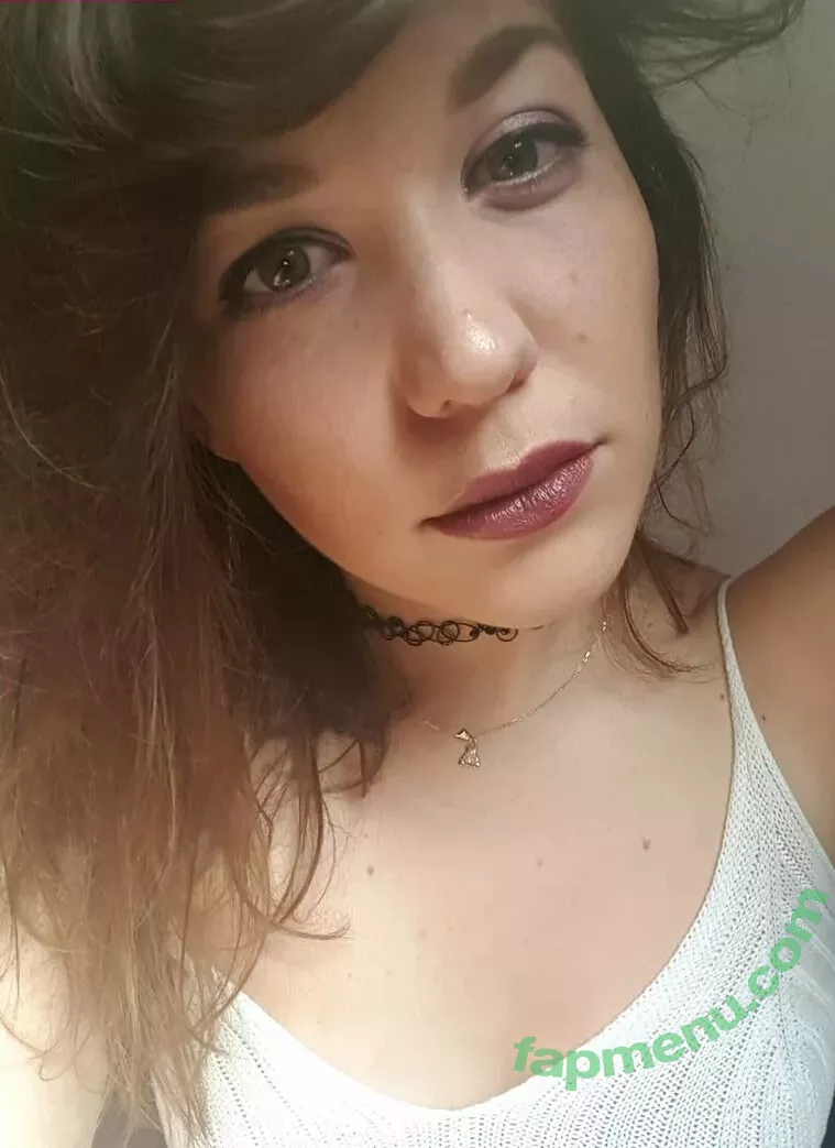 Aayley nude photo #0076 (French streamer)