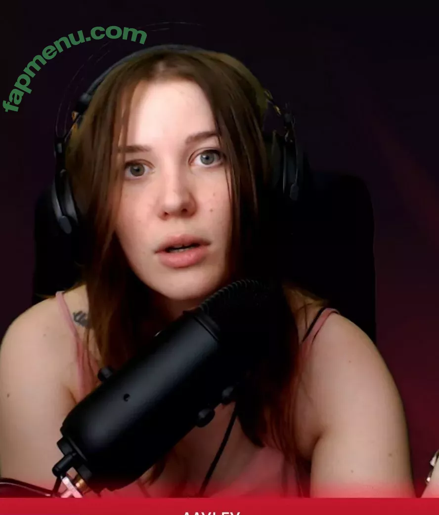 Aayley nude photo #0120 (French streamer)