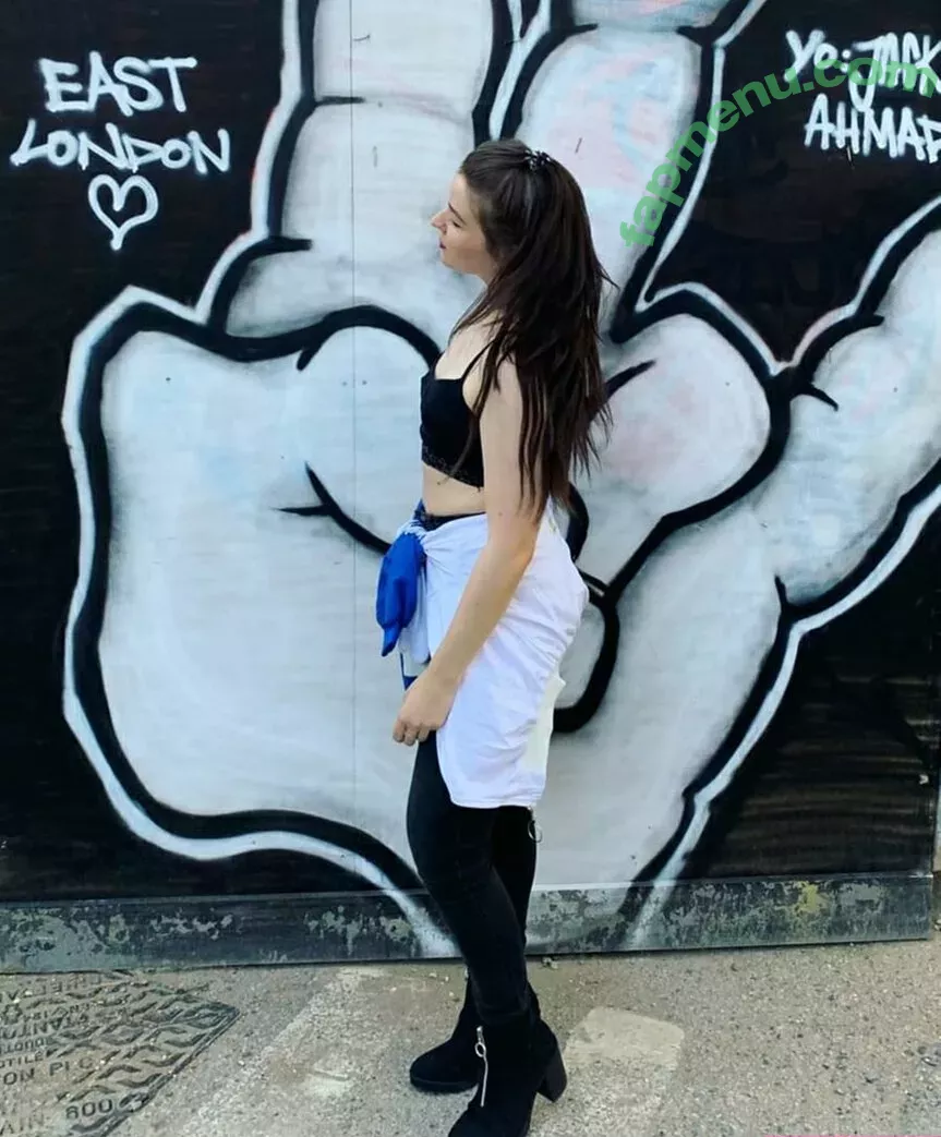 Aayley nude photo #0122 (French streamer)