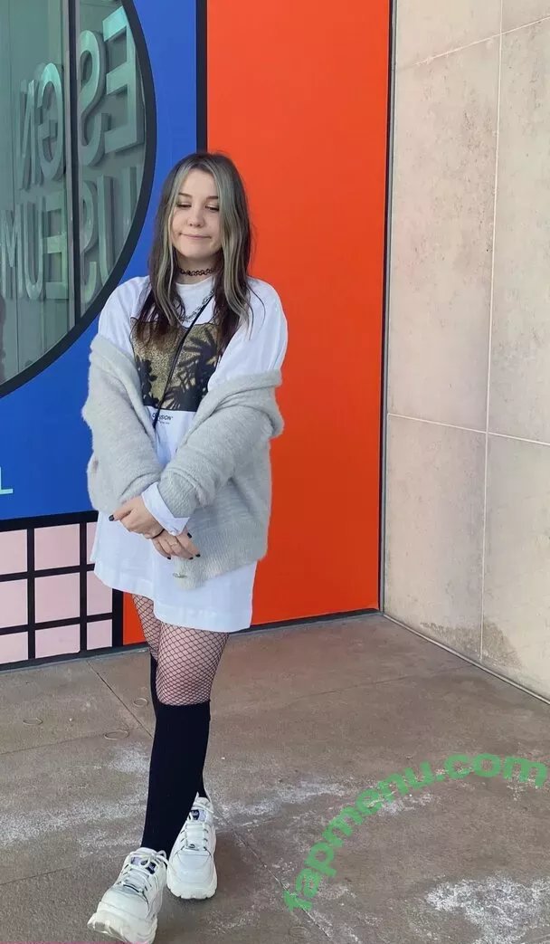 Aayley nude photo #0145 (French streamer)