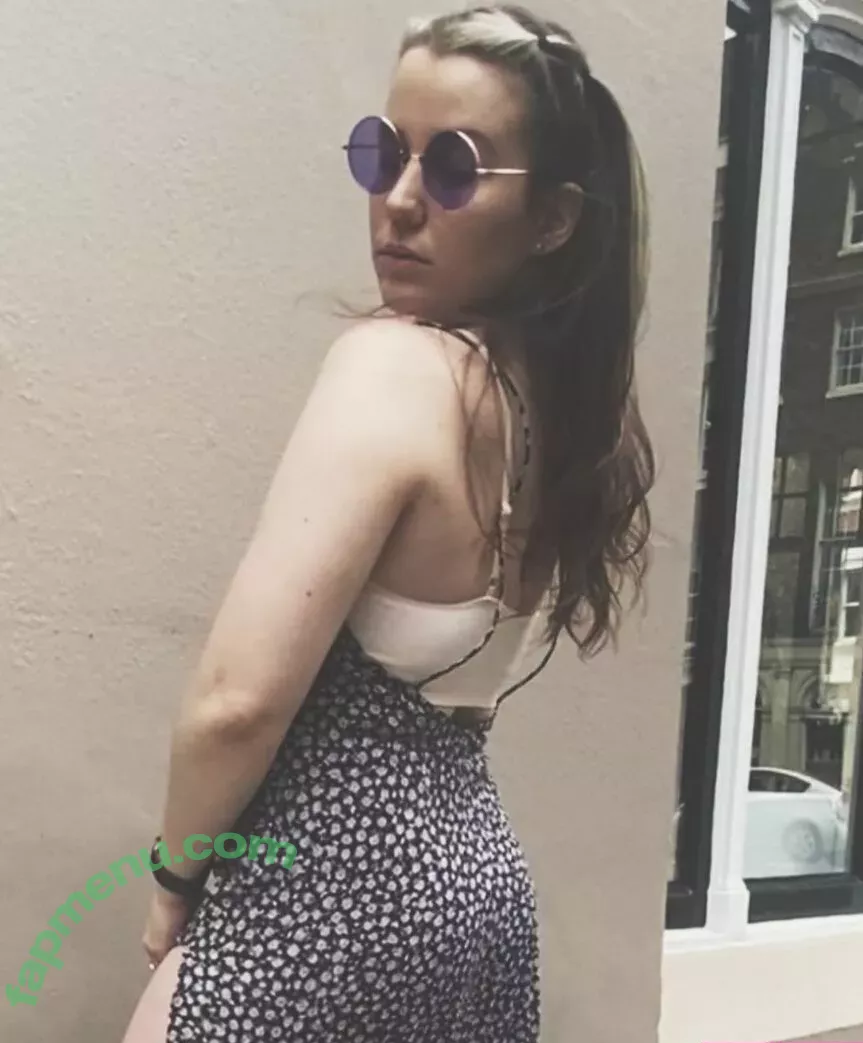 Aayley nude photo #0150 (French streamer)