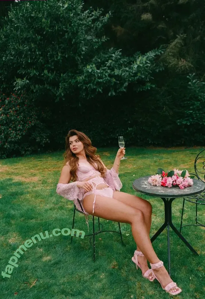 Abbey Hoes nude photo #0041 (abbeyhoes / abbeyrhode)