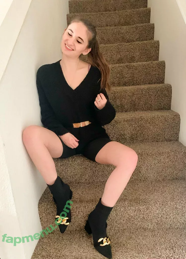abbysworldsastage nude photo #0003 (abbysworldsastage)