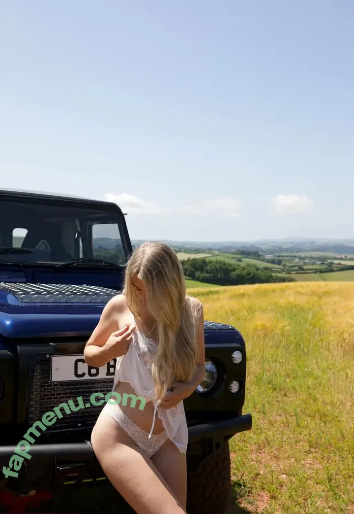 abicoombes nude photo #0010 (abi.coombes)
