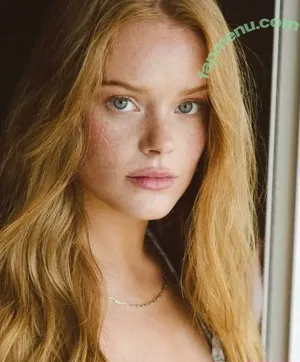 Abigail Cowen / abbeycowen nude photo #0037