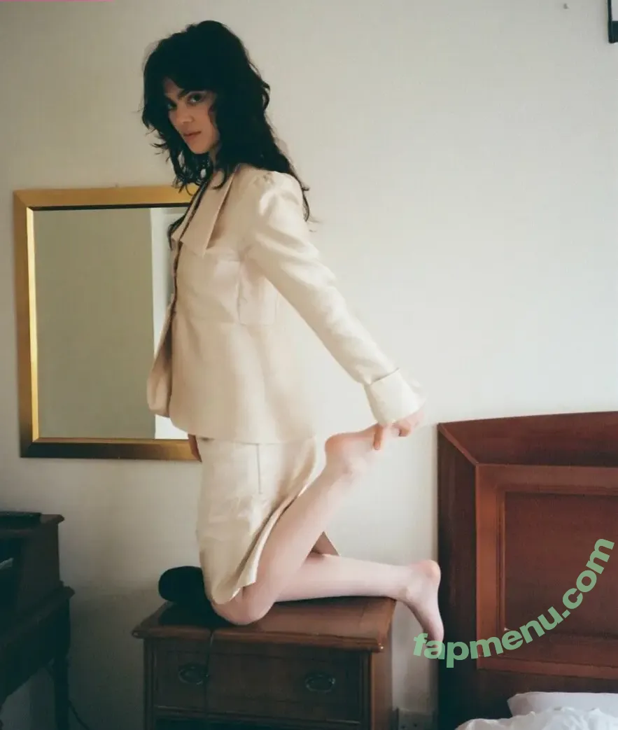 Abigail Morris nude photo #0028 (The Last Dinner Party / abigaiil.morris / abigaiilmorrisfree)