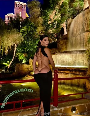Abroadwithmila / mila_travels_blog nude photo #0264