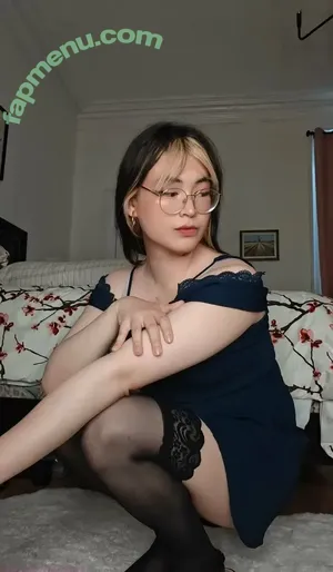 ActuallyApril / ItsActuallyApril / oh_itsjustapril nude photo #0087