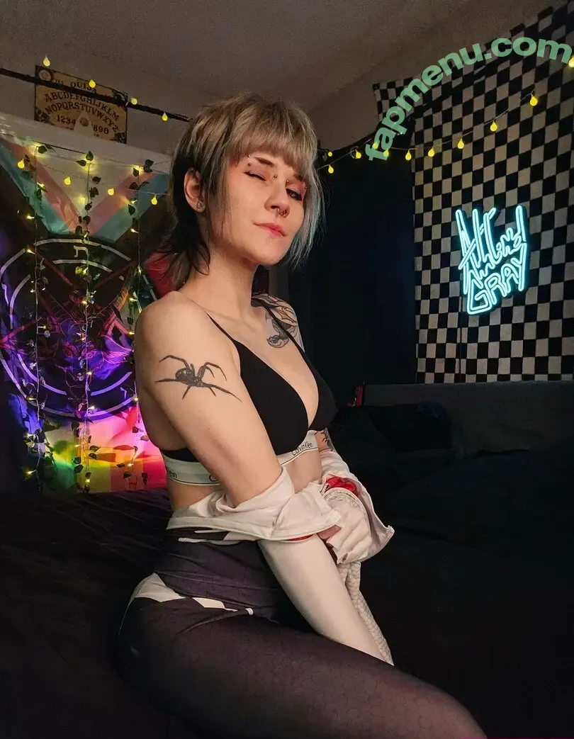 adalindgrayxo nude photo #0484 (adelinegray)