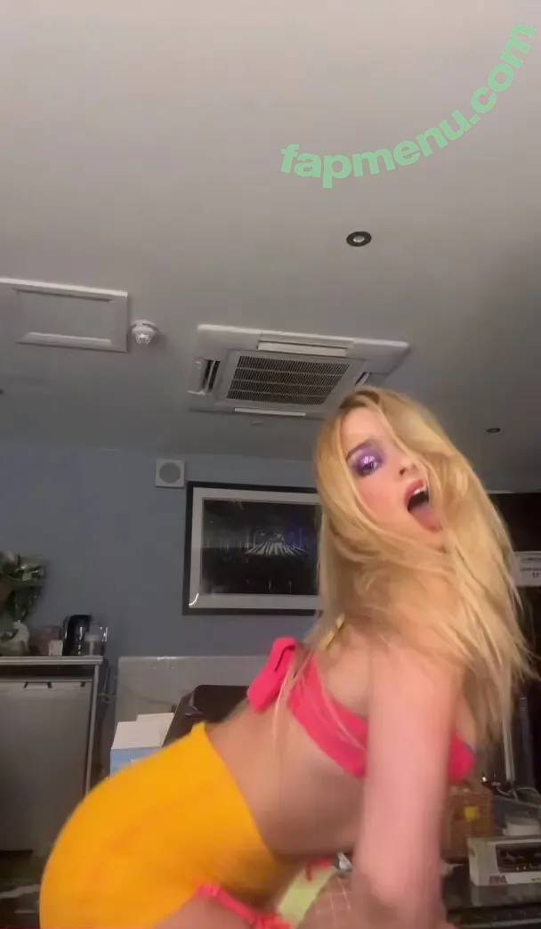Addison Rae nude photo #0138 (addie_the_baddie / addisonraee)