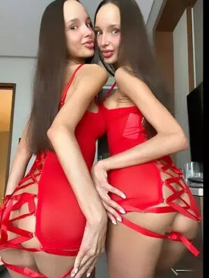 Adelalinka Twins / adelalinka / adelalinka_life / adelina_alinka nude photo #0344