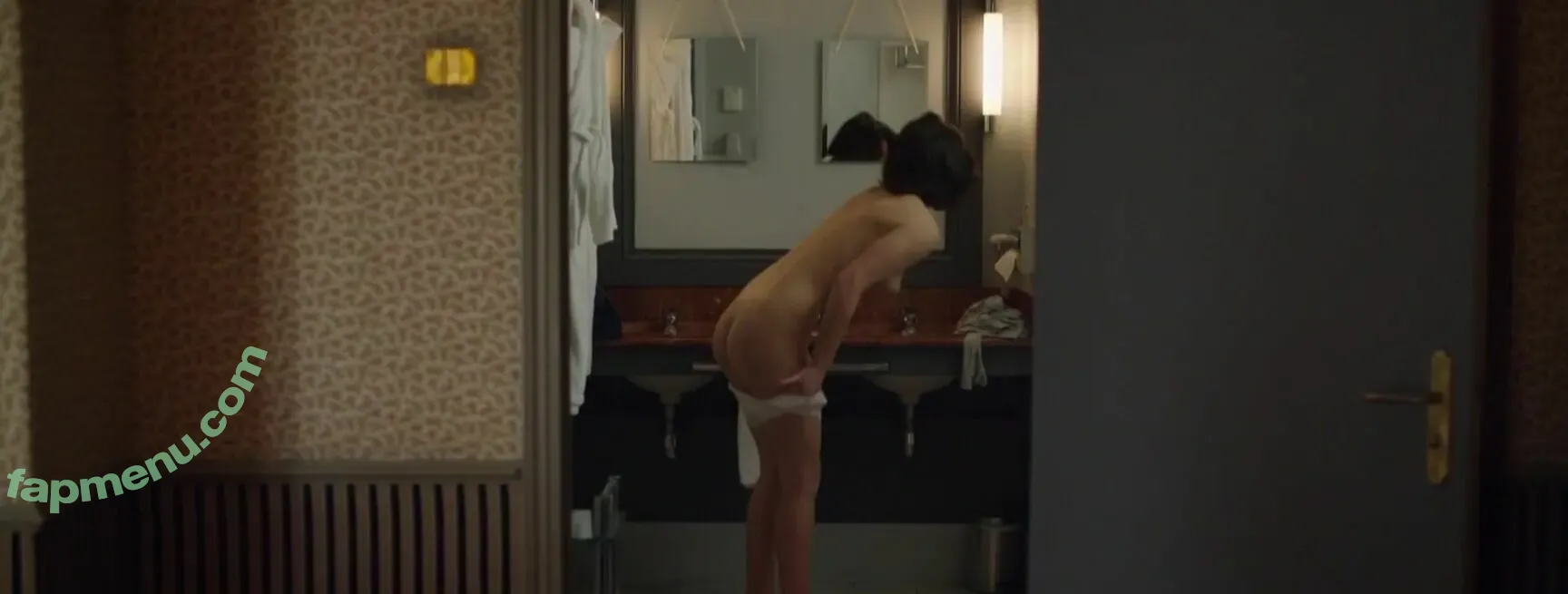 Adele Exarchopoulos nude photo #0360 (adeleexarchopoulos)