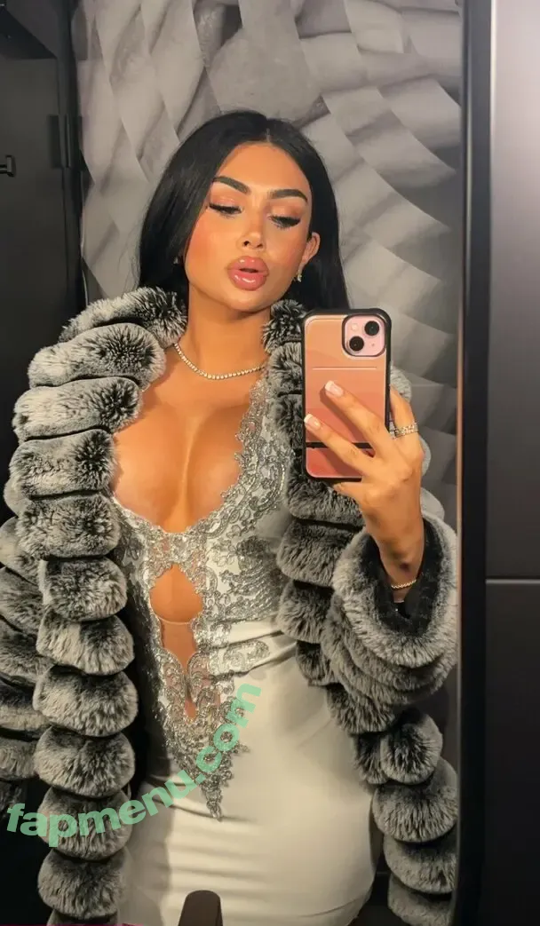 adriababyxo nude photo #0049 (adriababyxo)