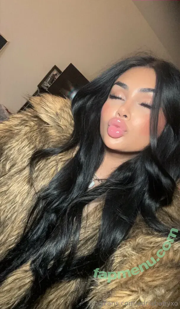 adriababyxo nude photo #0052 (adriababyxo)