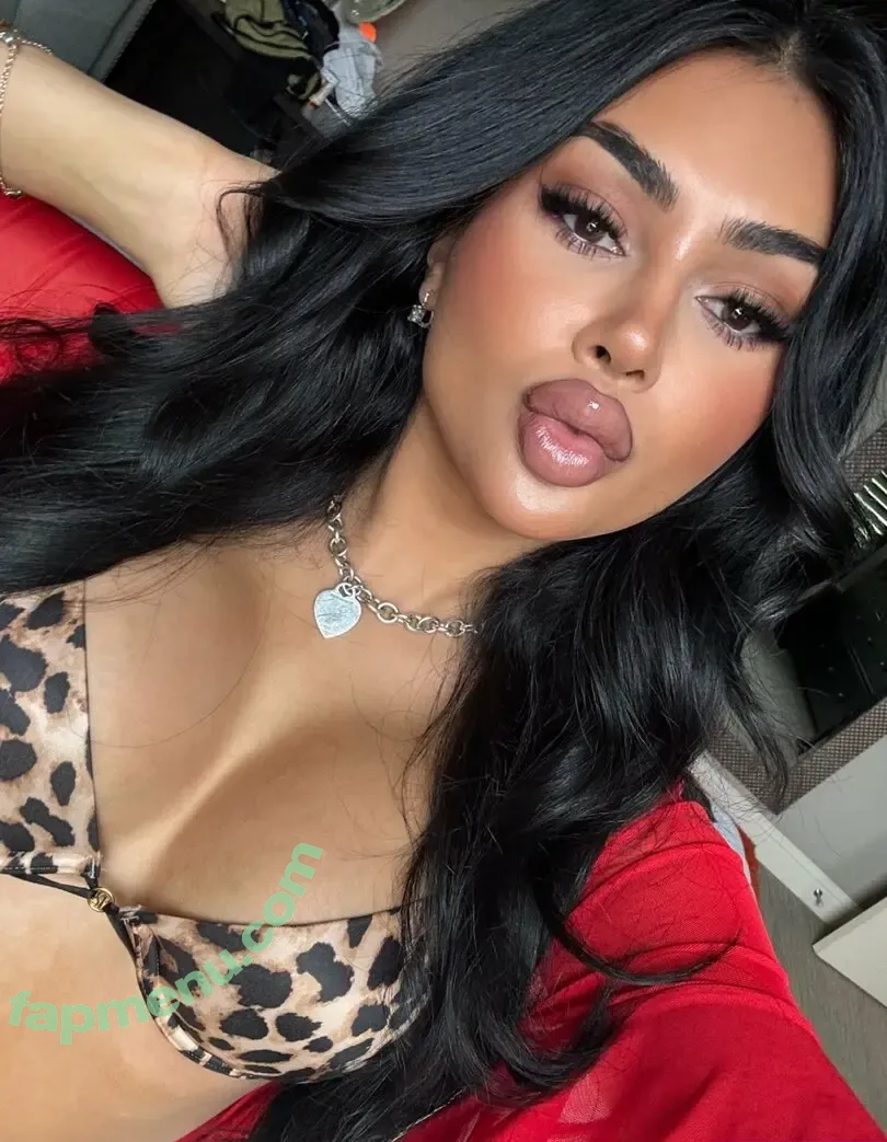 adriababyxo nude photo #0054 (adriababyxo)