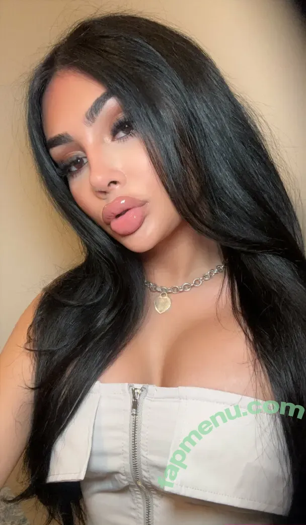 adriababyxo nude photo #0062 (adriababyxo)