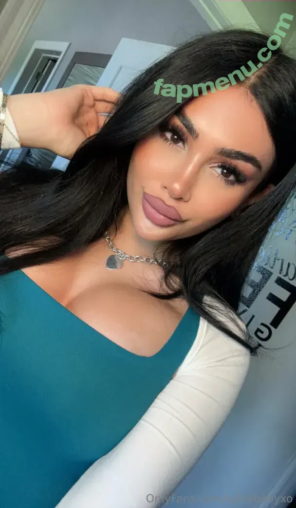 adriababyxo nude photo #0069 (adriababyxo)
