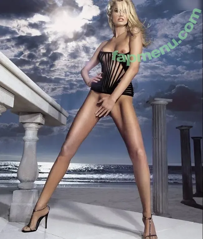 Adriana Karembeu nude photo #0012 (adrianakarembeusklenarikova)
