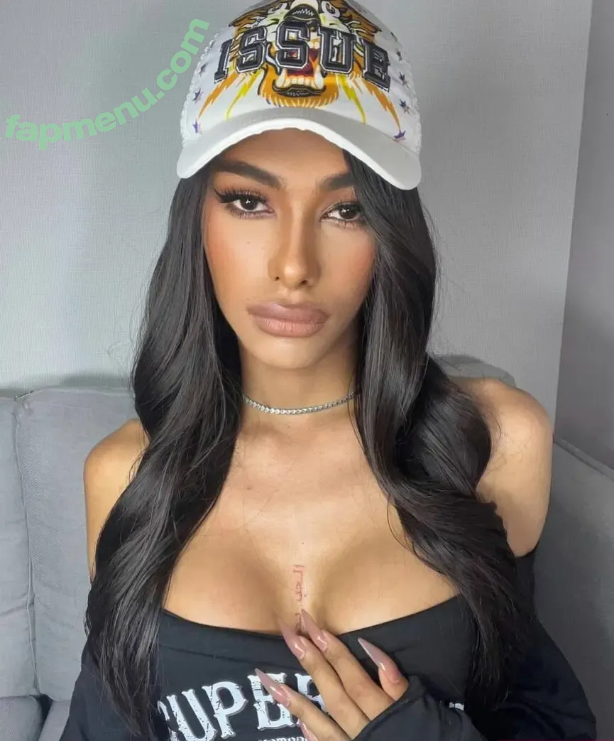 Adriana Panya TS nude photo #0005 (adrianapanya)