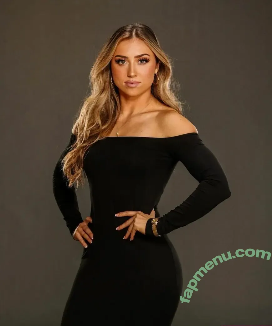 Adriana Rizzo nude photo #0004 (Anna Keefer / adrianarizzo_wwe)