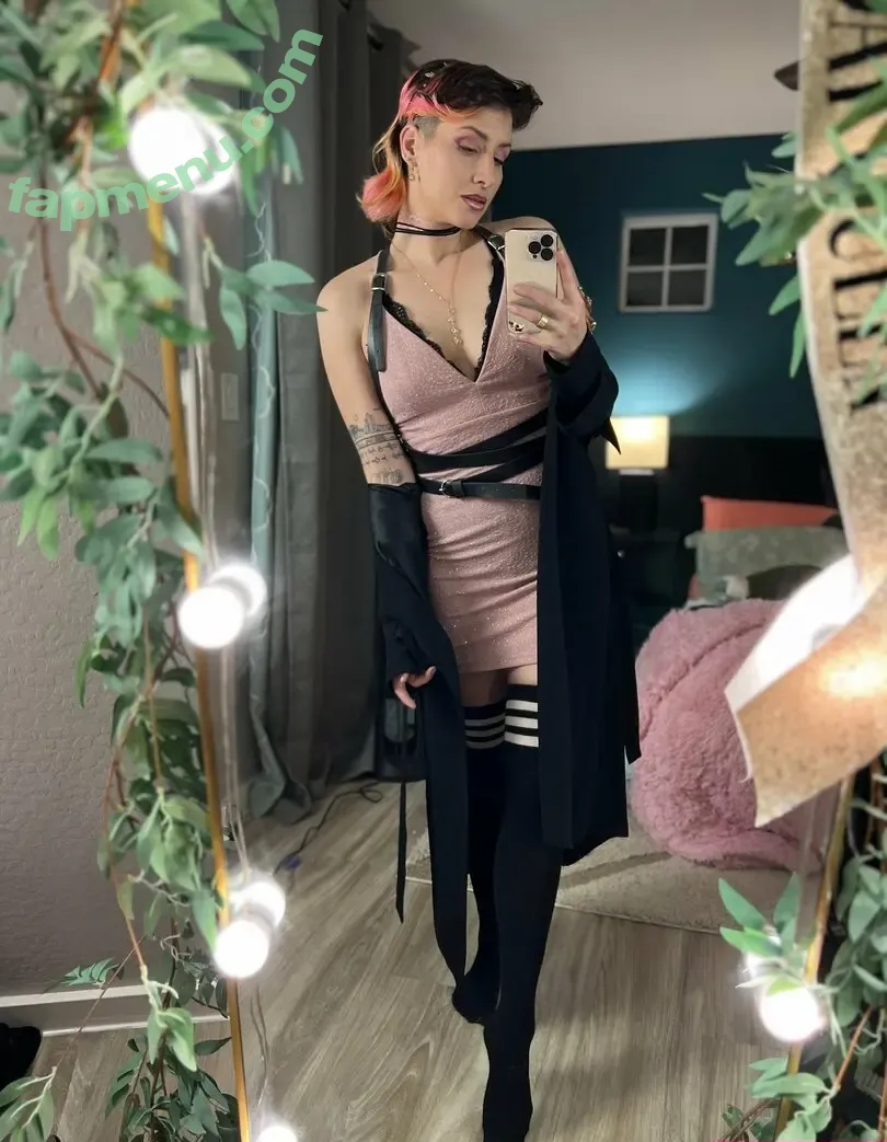 adriennedriggs nude photo #0020 (adrienne.driggs)