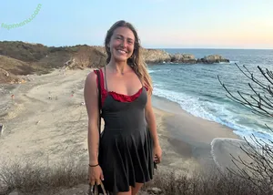 adventureswithbella / adventureswithbellaph nude photo #0030