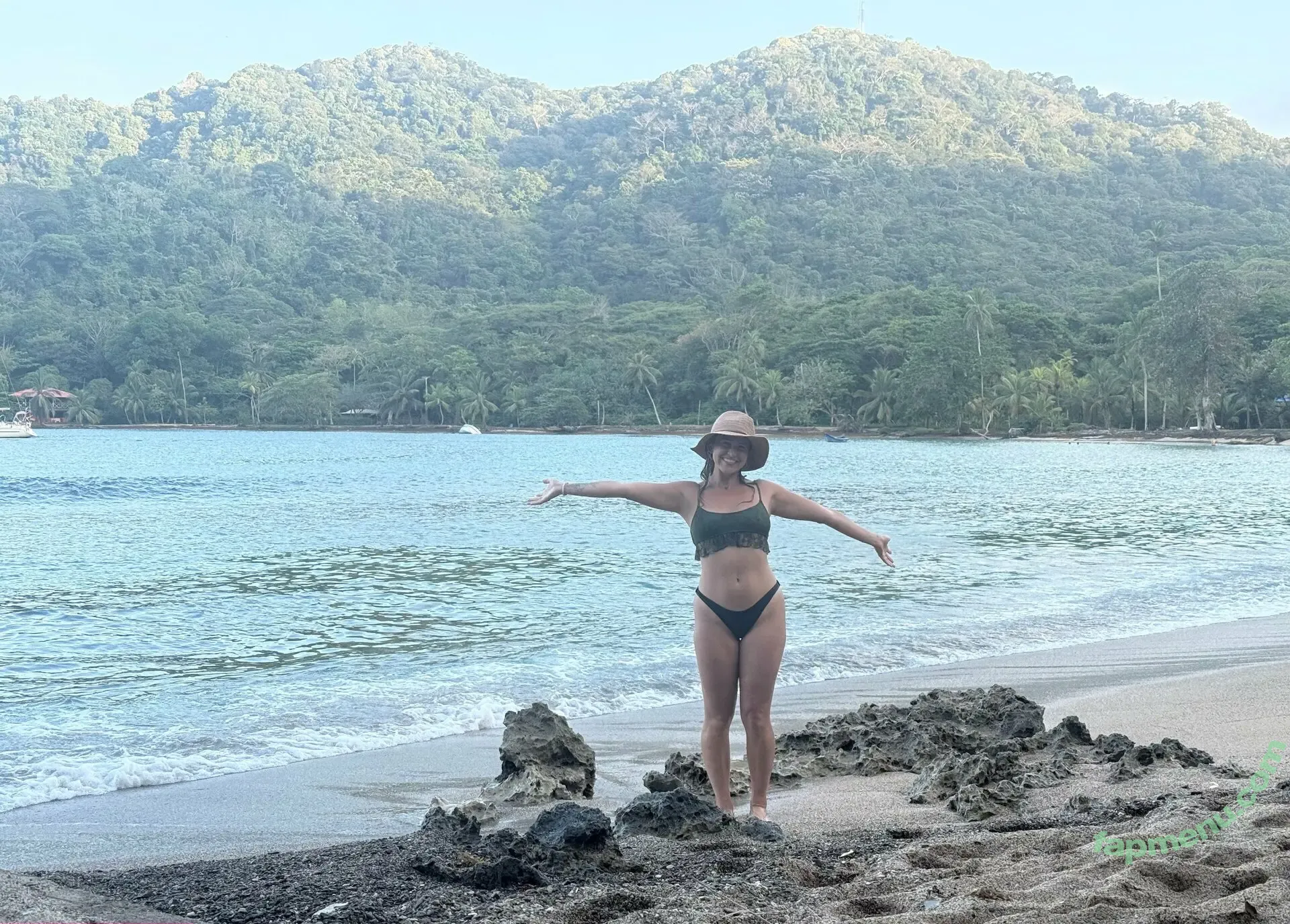 adventureswithbella nude photo #0026 (adventureswithbellaph)