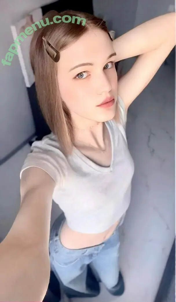 aerints nude photo #0010 (aerin)