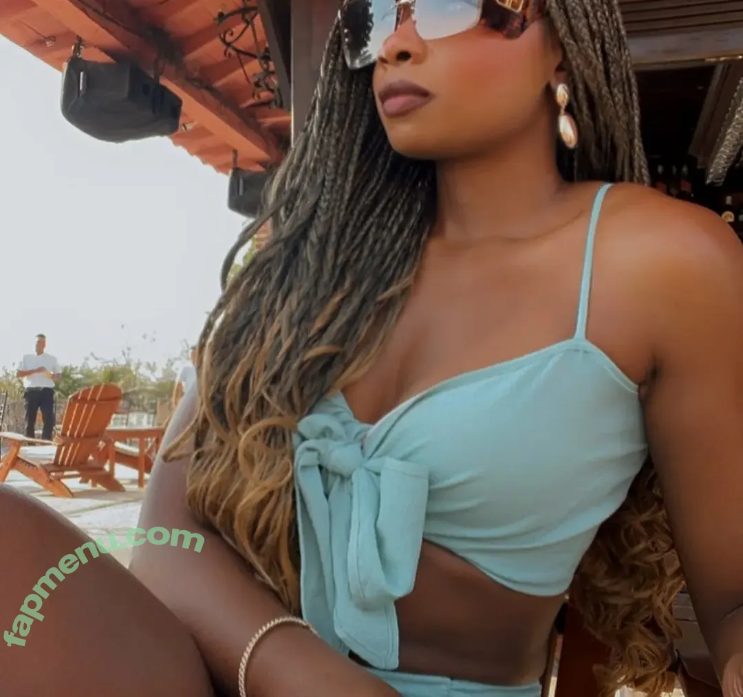 Afroglam1 nude photo #0018 (Karito / imcarolinev)