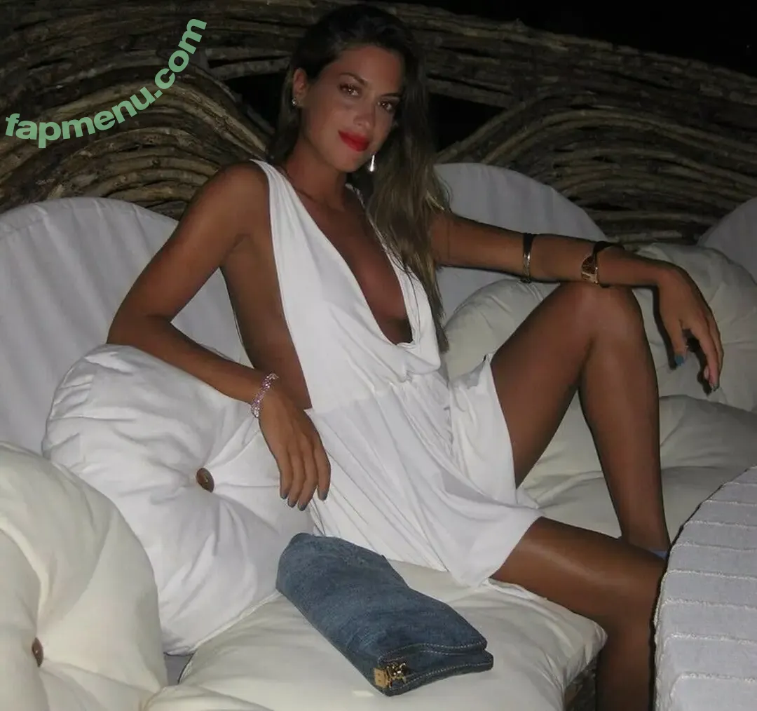 Agustina Casanova nude photo #0010 (Agustina Casanova)